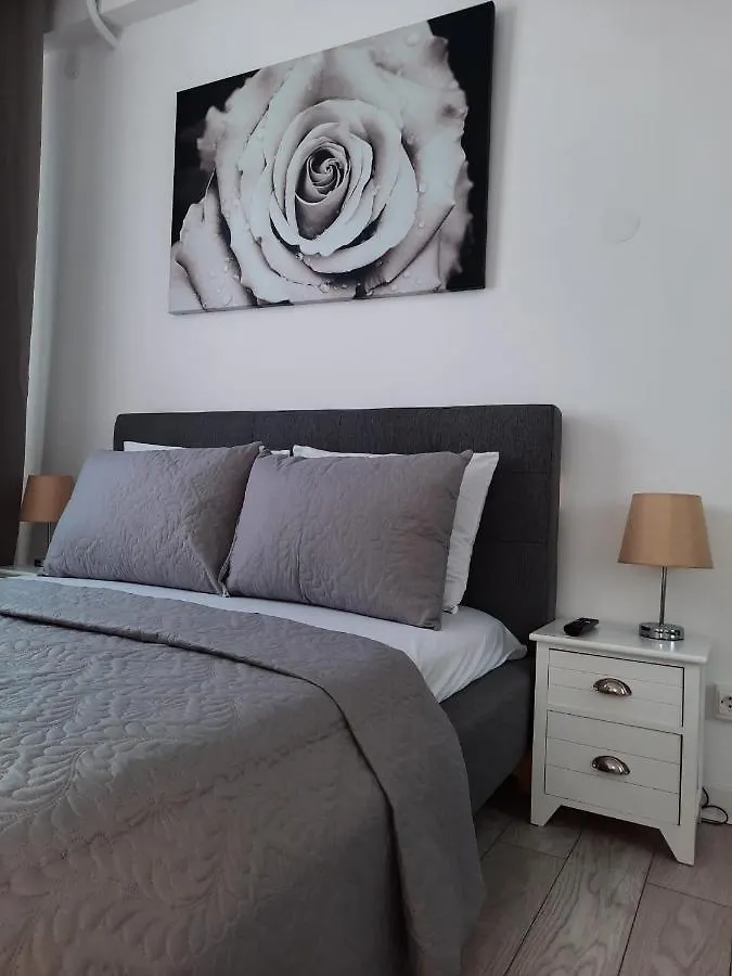 Luxury City Center Apartment - Garofita Romana Bukarest