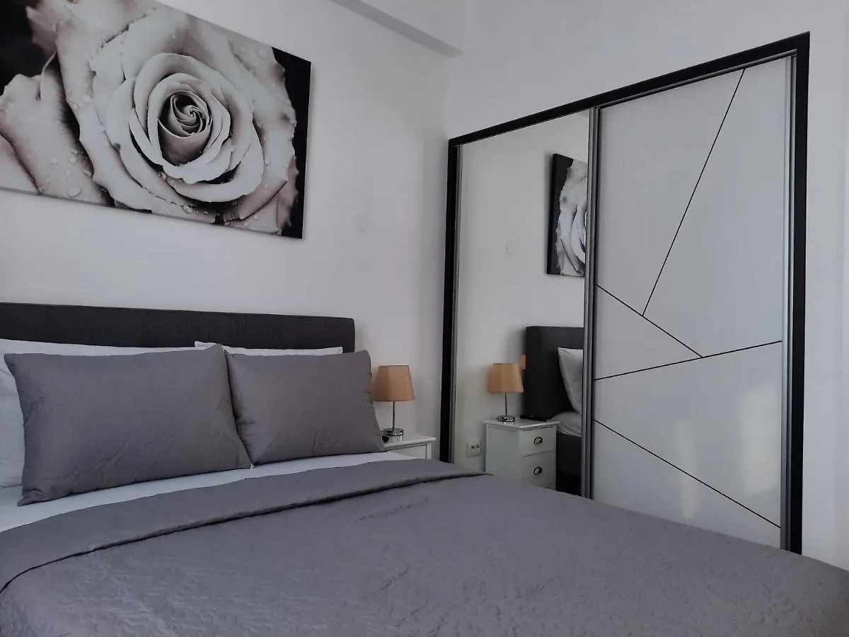 Luxury City Center Apartment - Garofita Romana Bukarest Rumänien